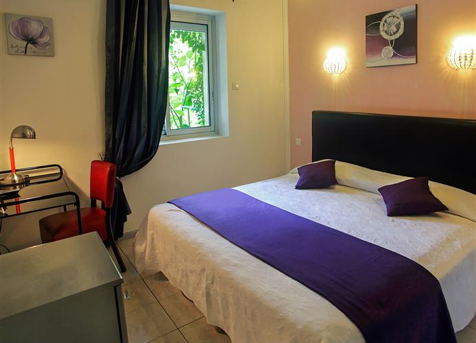 Chambre Double ou Twin Standard de l'Hôtel Résidence à Nissan-Lez-Ensérune (34)