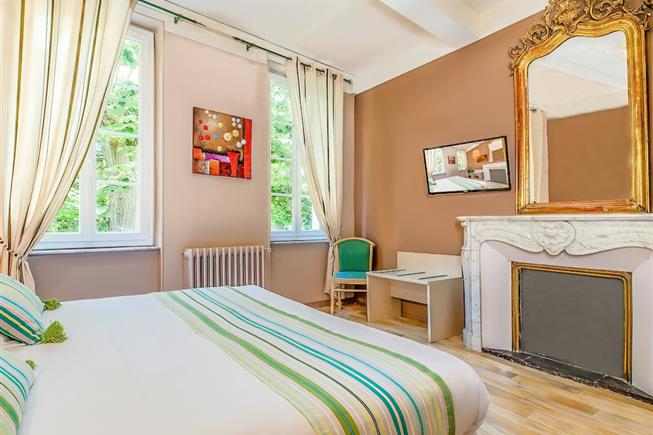 Chambre Double ou Twin Supérieure de l'Hôtel Résidence à Nissan-Lez-Ensérune