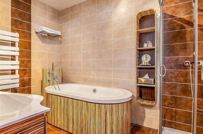 Salle de bain de la Suite Prestige - Hôtel Résidence