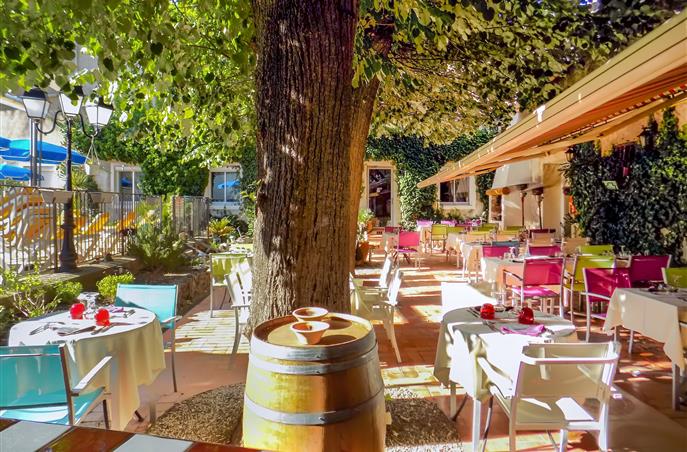 Restaurant Les Tilleuls de l'Hôtel Résidence 3 étoiles à Nissan-Lez-Ensérune