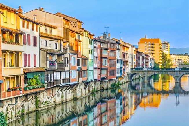 Castres - près de l'Hotel Residence à Nissan Lez Enserune 34